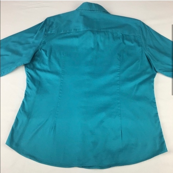 Kirkland Women’s Shirt Button Down Size L - Picture 3 of 8